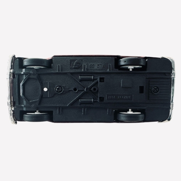 1955 Ford Thunderbird Burgundy Red Die-Cast Model with La Jolla Surfboard Rare - Picture 5 of 5